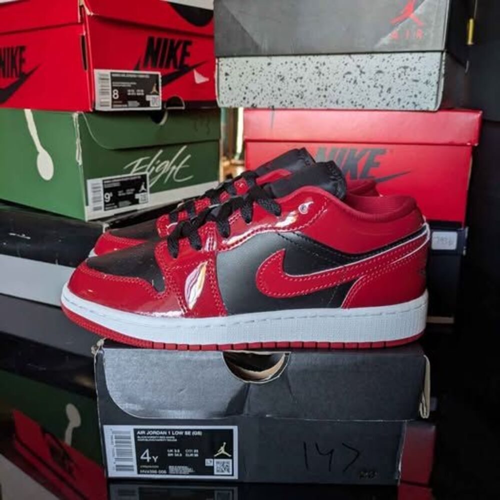 BRAND NEW NIKE Air Jordan 1 Low SE